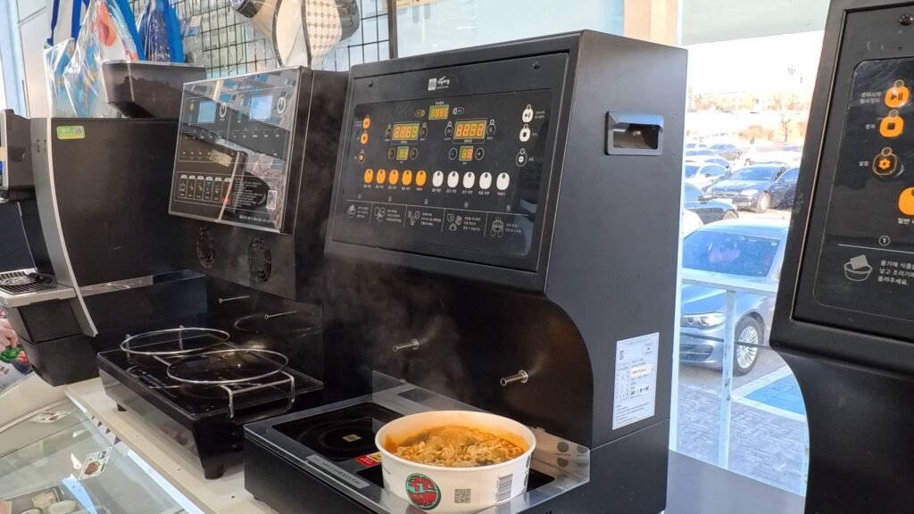 Instant ramen cooking on Han River induction machine
