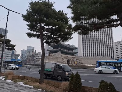 Sungnyemun Gate seen while cycling from Seoul Station to City Hall