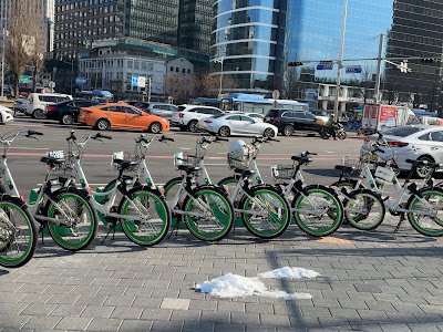Seoul Bike (Ddarungi) station near subway entrance