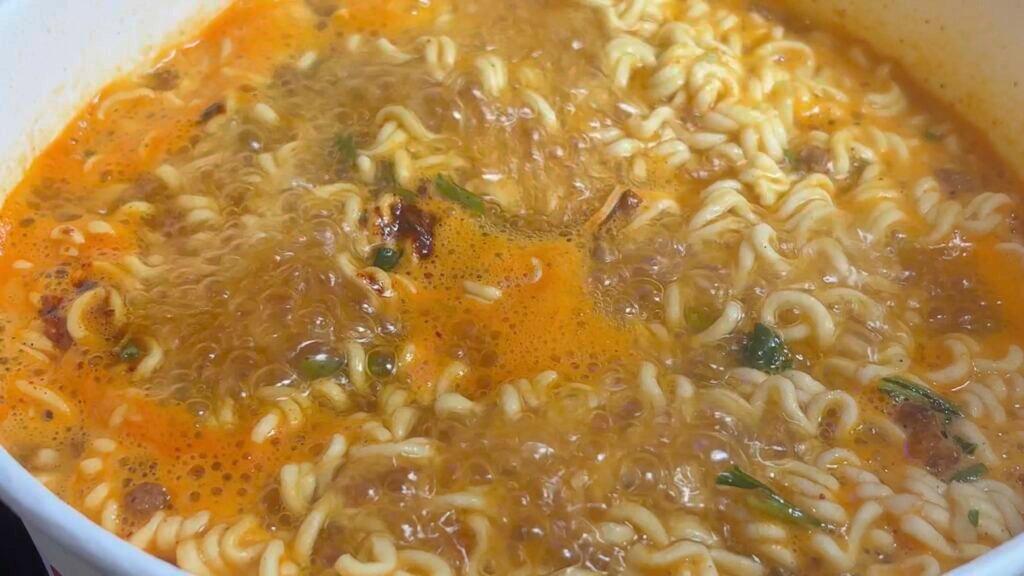 2026 Seoul itinerary - Delicious Hangang Ramen at Banpo Han River Park