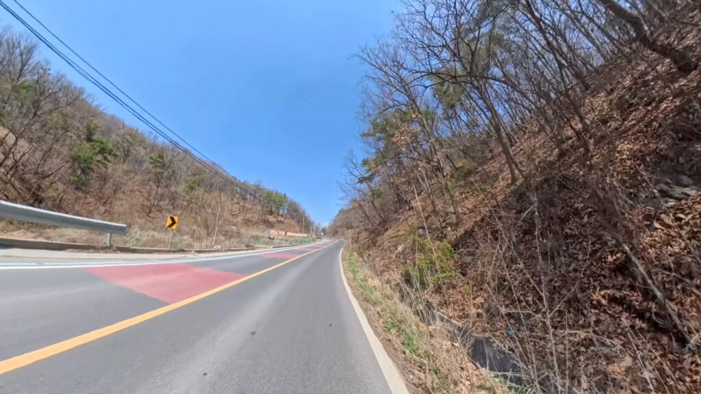 Challenging uphill section towards Andong Dam on the Nakdong River route